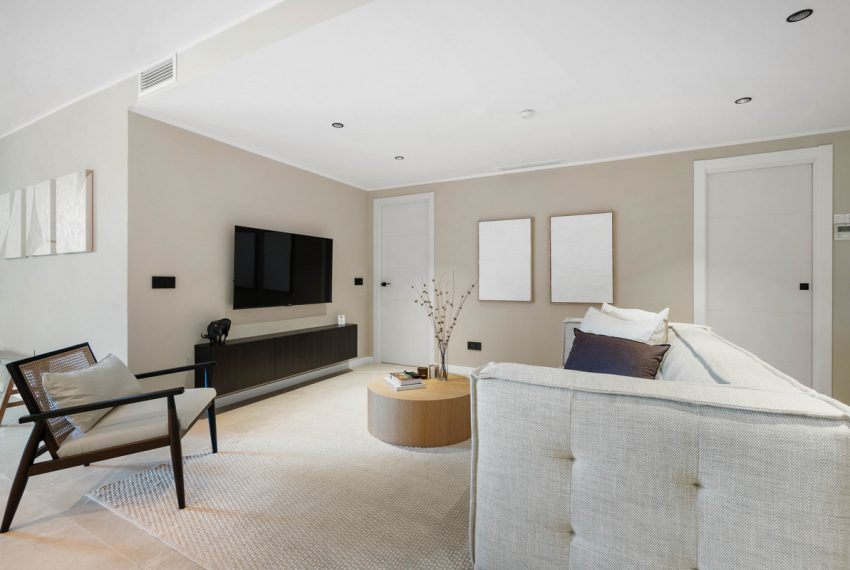 R5220361-Apartment-For-Sale-Nueva-Andalucia-Middle-Floor-Apartment-4-Beds-117-Built-11