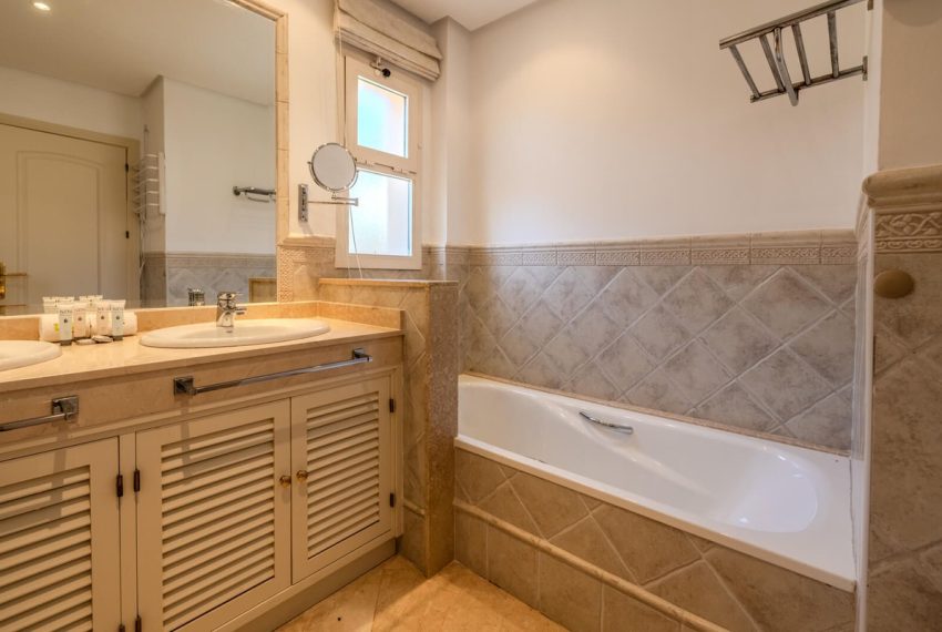 R5221033-Apartment-For-Sale-La-Mairena-Penthouse-3-Beds-159-Built-16