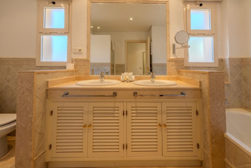 R5221033-Apartment-For-Sale-La-Mairena-Penthouse-3-Beds-159-Built-17