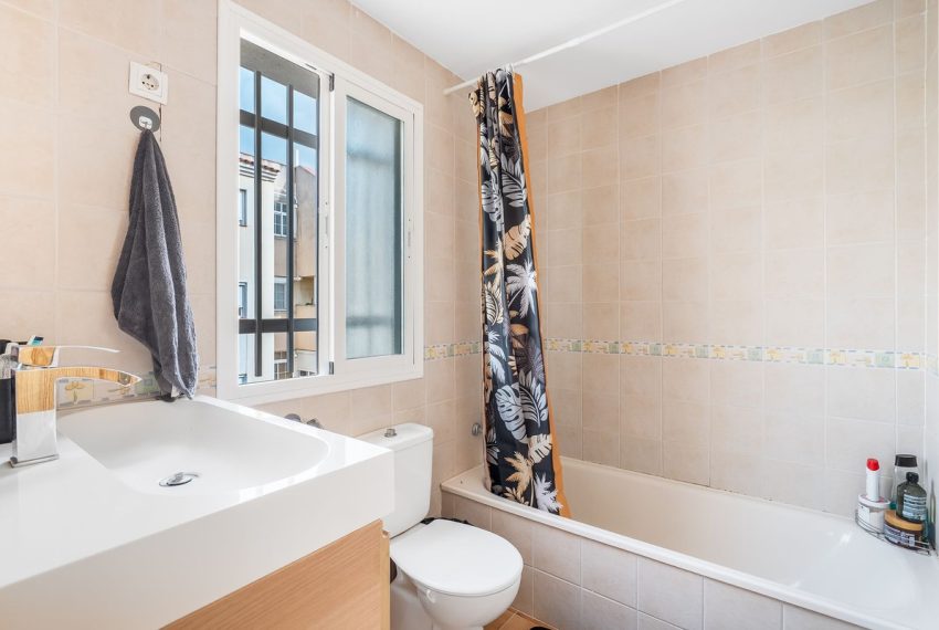 R5221213-Apartment-For-Sale-Estepona-Penthouse-3-Beds-101-Built-12