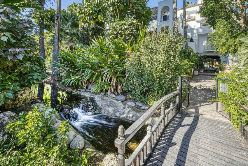 R5221423-Apartment-For-Sale-Guadalmina-Baja-Penthouse-Duplex-4-Beds-279-Built-2