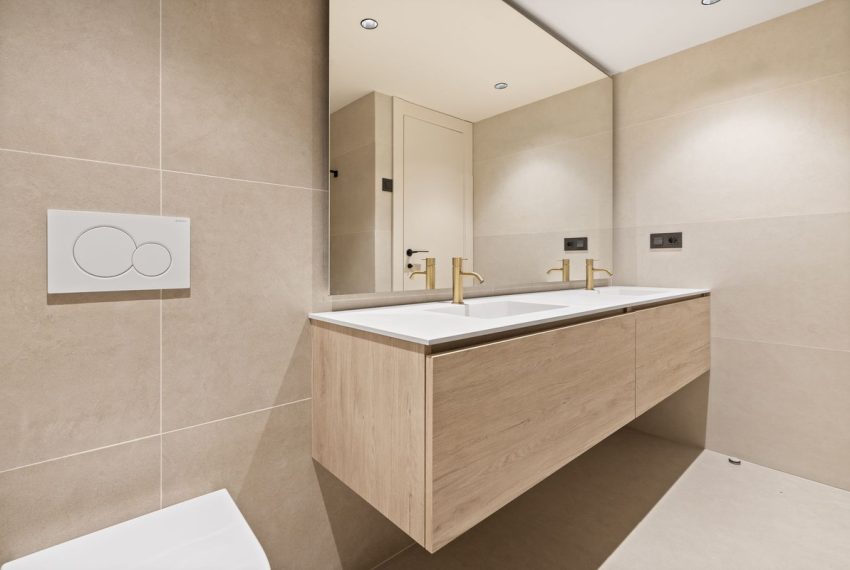 R5221474-Apartment-For-Sale-Nueva-Andalucia-Ground-Floor-Studio-3-Beds-183-Built-19