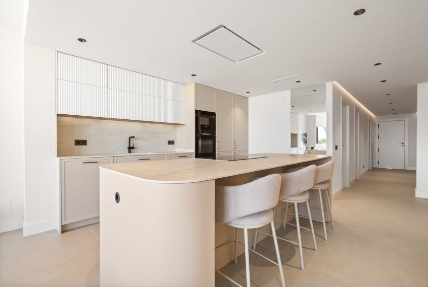 R5221474-Apartment-For-Sale-Nueva-Andalucia-Ground-Floor-Studio-3-Beds-183-Built-3