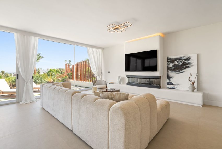 R5221474-Apartment-For-Sale-Nueva-Andalucia-Ground-Floor-Studio-3-Beds-183-Built-4