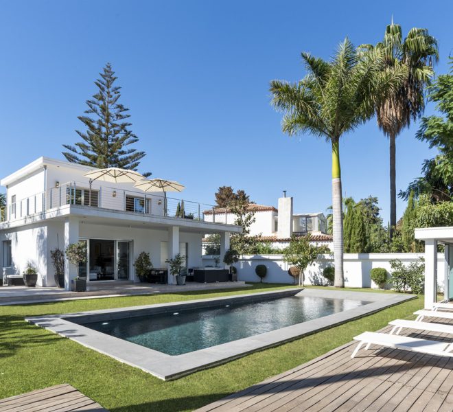 R5221666-Image 1-Detached Villa - 4 Beds - 350 Built