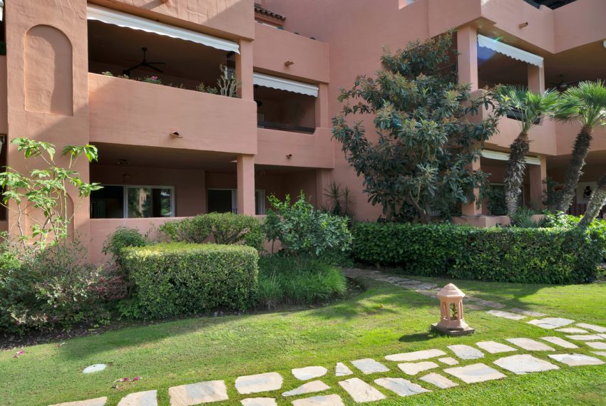R5221753-Apartment-For-Sale-Guadalmina-Baja-Ground-Floor-Apartment-2-Beds-173-Built
