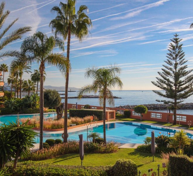 R5221942-Image 1-Middle Floor Apartment - 2 Beds - 180 Built