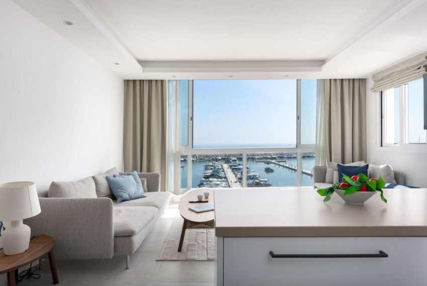 R5222029-Apartment-For-Sale-Puerto-Banus-Top-Floor-Apartment-2-Beds-79-Built-2