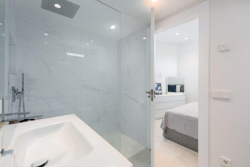 R5222029-Apartment-For-Sale-Puerto-Banus-Top-Floor-Apartment-2-Beds-79-Built-6