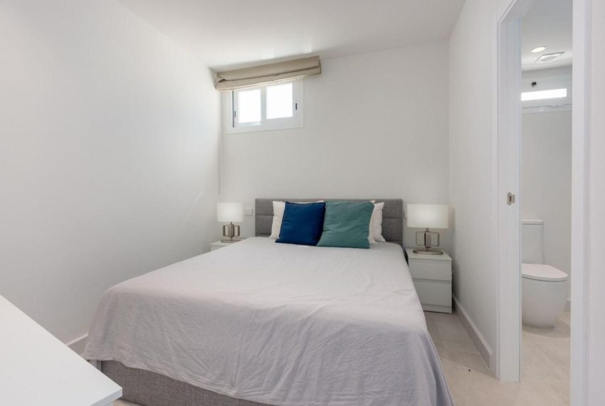 R5222029-Apartment-For-Sale-Puerto-Banus-Top-Floor-Apartment-2-Beds-79-Built-8