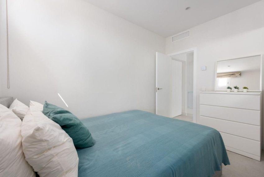 R5222029-Apartment-For-Sale-Puerto-Banus-Top-Floor-Apartment-2-Beds-79-Built-9