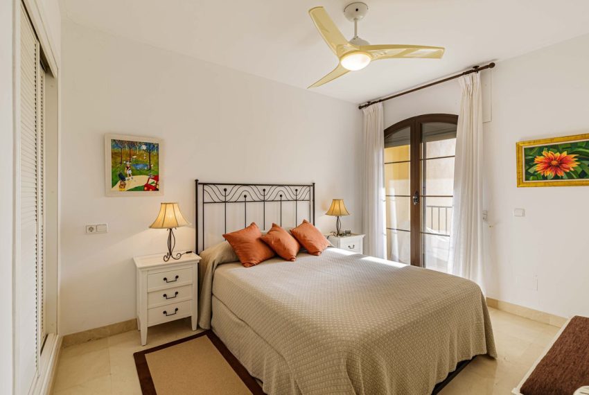 R5222125-Apartment-For-Sale-Los-Arqueros-Penthouse-Duplex-3-Beds-200-Built-11