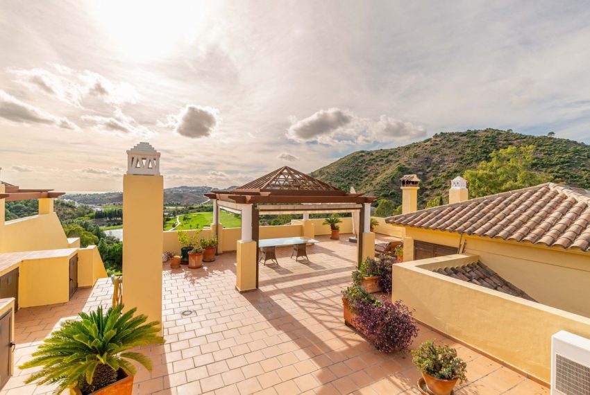 R5222125-Apartment-For-Sale-Los-Arqueros-Penthouse-Duplex-3-Beds-200-Built-15