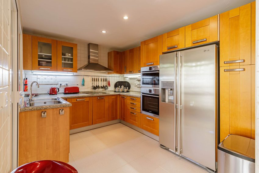 R5222125-Apartment-For-Sale-Los-Arqueros-Penthouse-Duplex-3-Beds-200-Built-4