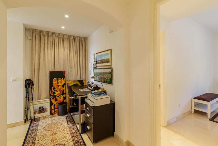 R5222125-Apartment-For-Sale-Los-Arqueros-Penthouse-Duplex-3-Beds-200-Built-5