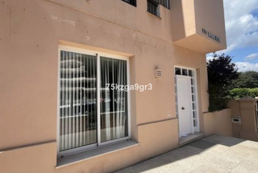 R5222149-Apartment-For-Sale-Nueva-Andalucia-Ground-Floor-Apartment-2-Beds-129-Built-3