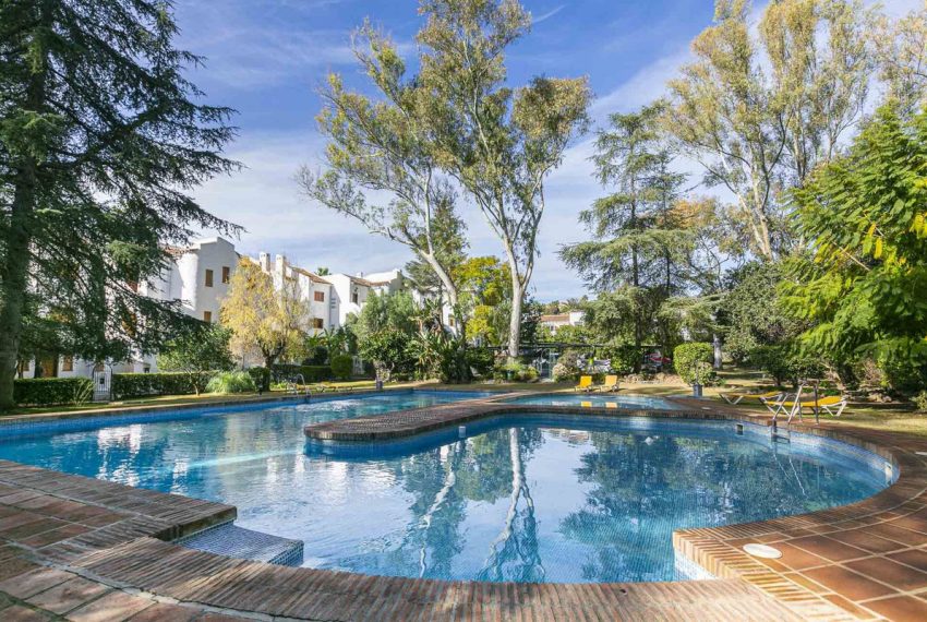 R5222230-Apartment-For-Sale-Nueva-Andalucia-Penthouse-2-Beds-107-Built-1