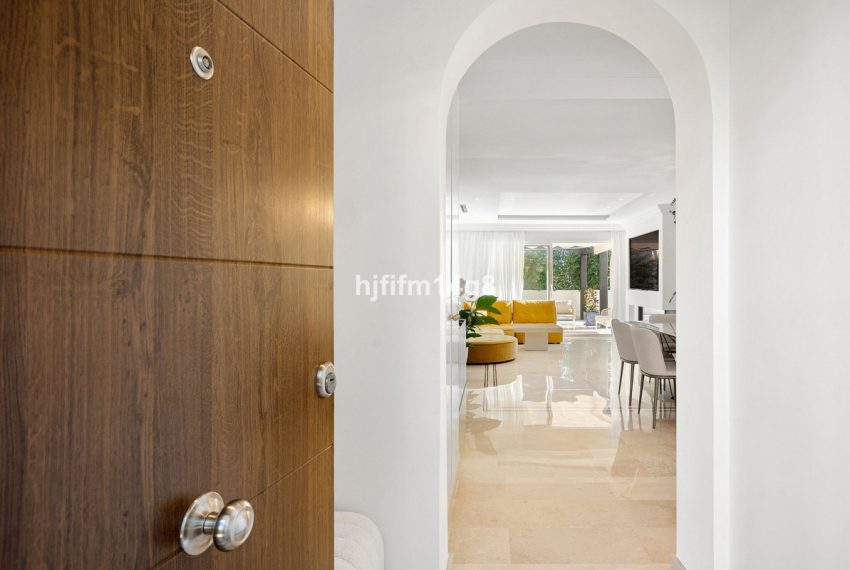 R5222437-Apartment-For-Sale-Nueva-Andalucia-Penthouse-3-Beds-108-Built-14