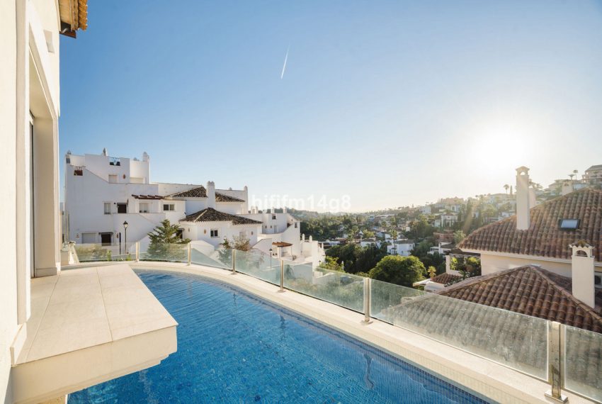 R5222437-Apartment-For-Sale-Nueva-Andalucia-Penthouse-3-Beds-108-Built-16