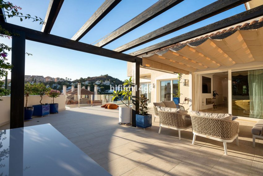 R5222437-Apartment-For-Sale-Nueva-Andalucia-Penthouse-3-Beds-108-Built-2