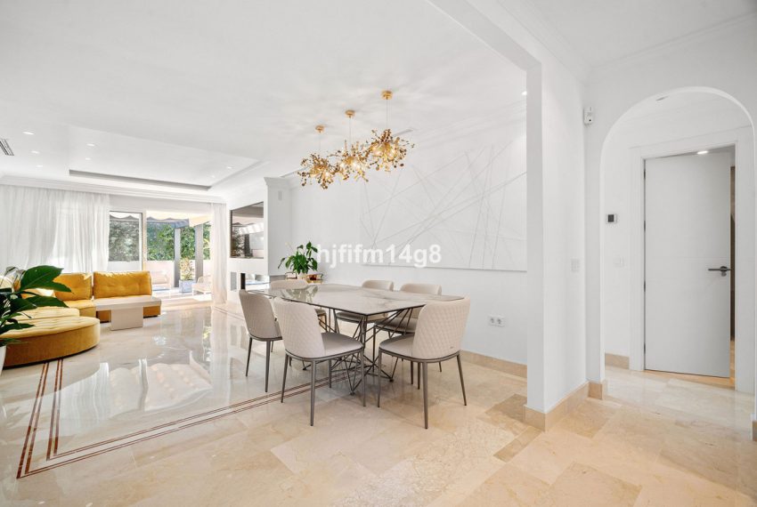 R5222437-Apartment-For-Sale-Nueva-Andalucia-Penthouse-3-Beds-108-Built-4