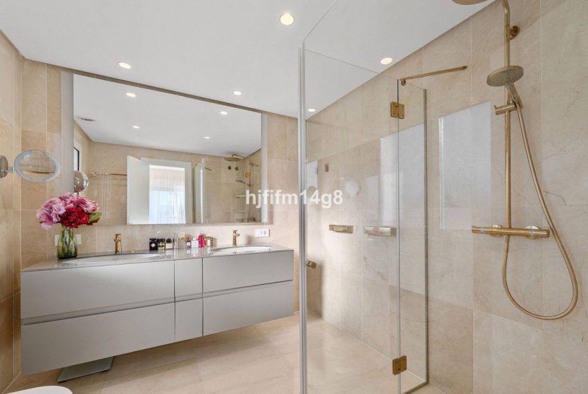 R5222437-Apartment-For-Sale-Nueva-Andalucia-Penthouse-3-Beds-108-Built-9