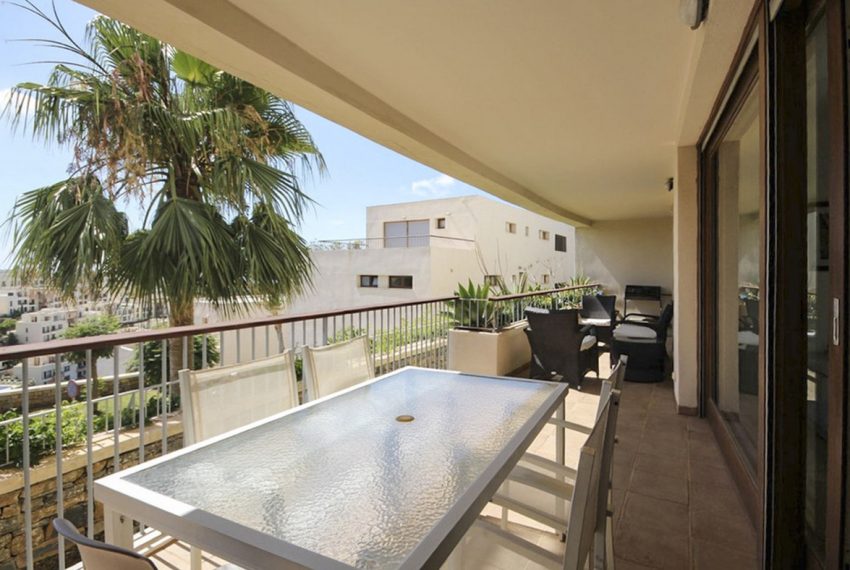 R5222647-Apartment-For-Sale-Marbella-Ground-Floor-Apartment-3-Beds-150-Built