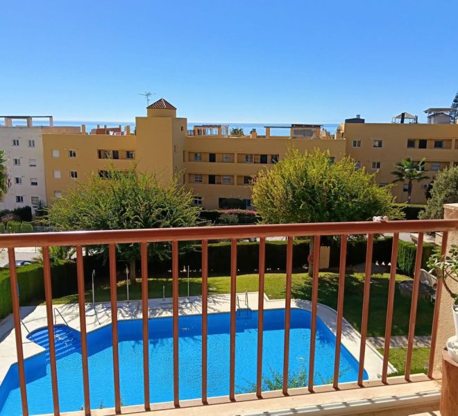 R5223358-Image 1-Middle Floor Apartment - 1 Beds - 48 Built