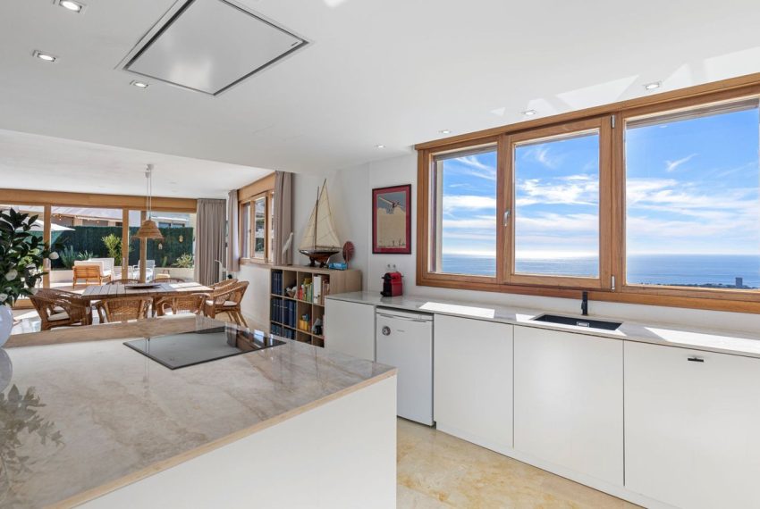 R5223376-Apartment-For-Sale-Altos-de-los-Monteros-Penthouse-Duplex-3-Beds-197-Built-6