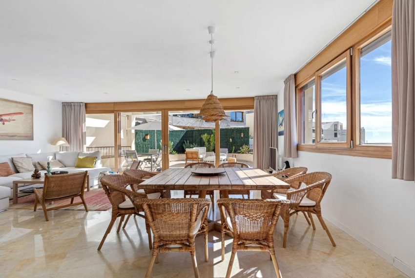 R5223376-Apartment-For-Sale-Altos-de-los-Monteros-Penthouse-Duplex-3-Beds-197-Built-9