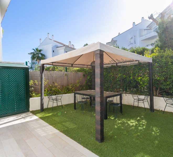 R5223520-Image 1-Ground Floor Apartment - 3 Beds - 135 Built