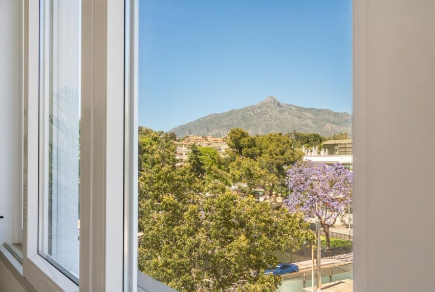 R5223523-Apartment-For-Sale-Nueva-Andalucia-Penthouse-Duplex-4-Beds-140-Built-7