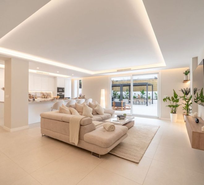 R5223532-Image 1-Ground Floor Apartment - 3 Beds - 125 Built