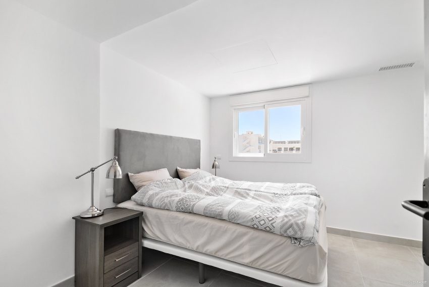 R5225389-Apartment-For-Sale-Marbella-Penthouse-2-Beds-110-Built-7