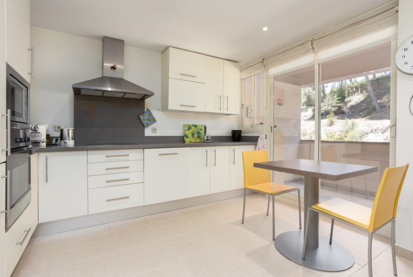 R5225431-Apartment-For-Sale-Rio-Real-Middle-Floor-Apartment-2-Beds-142-Built-10