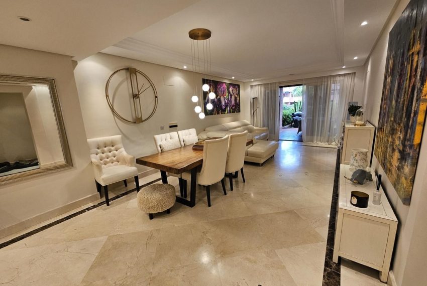 R5225458-Apartment-For-Sale-Estepona-Middle-Floor-Apartment-3-Beds-169-Built-1