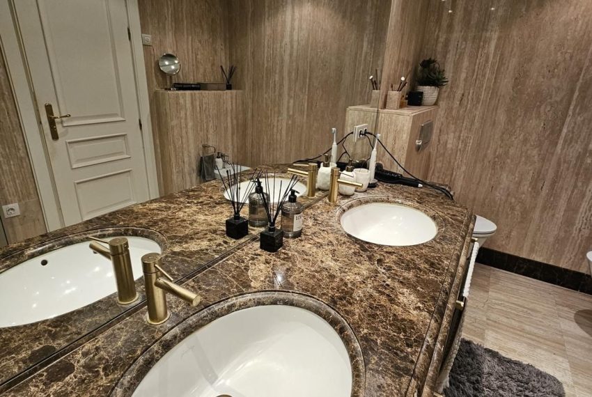 R5225458-Apartment-For-Sale-Estepona-Middle-Floor-Apartment-3-Beds-169-Built-11