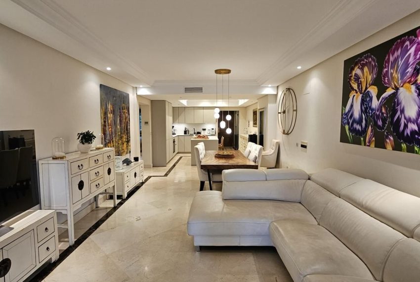 R5225458-Apartment-For-Sale-Estepona-Middle-Floor-Apartment-3-Beds-169-Built-17