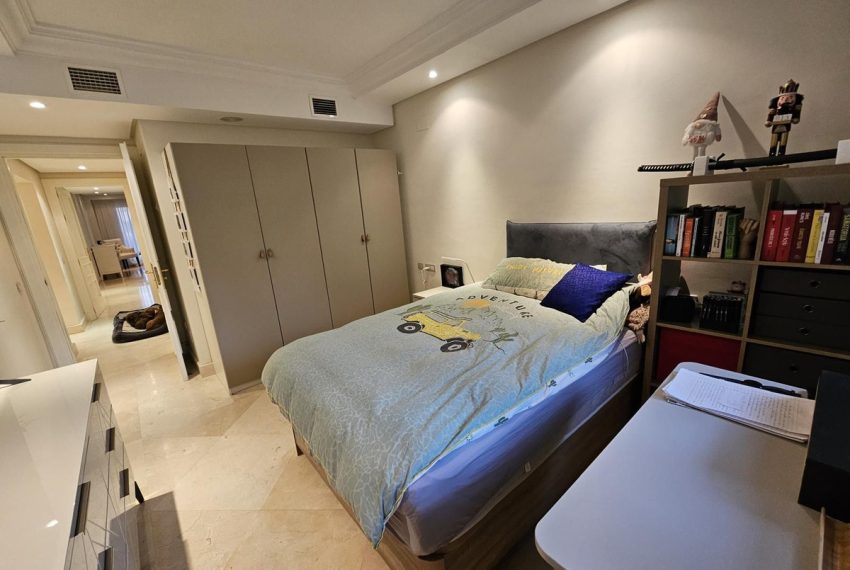 R5225458-Apartment-For-Sale-Estepona-Middle-Floor-Apartment-3-Beds-169-Built-18