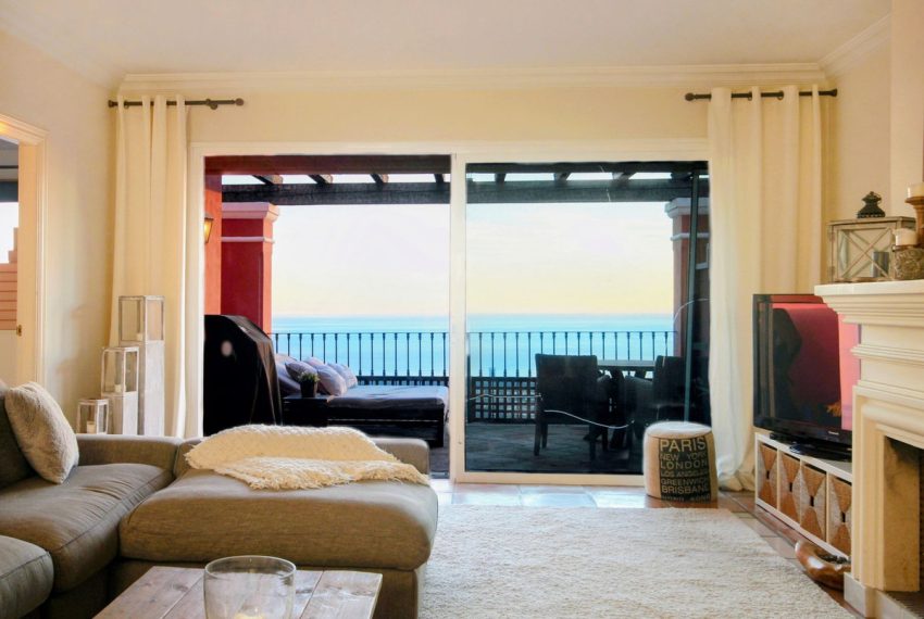 R5226184-Apartment-For-Sale-Marbella-Penthouse-2-Beds-156-Built