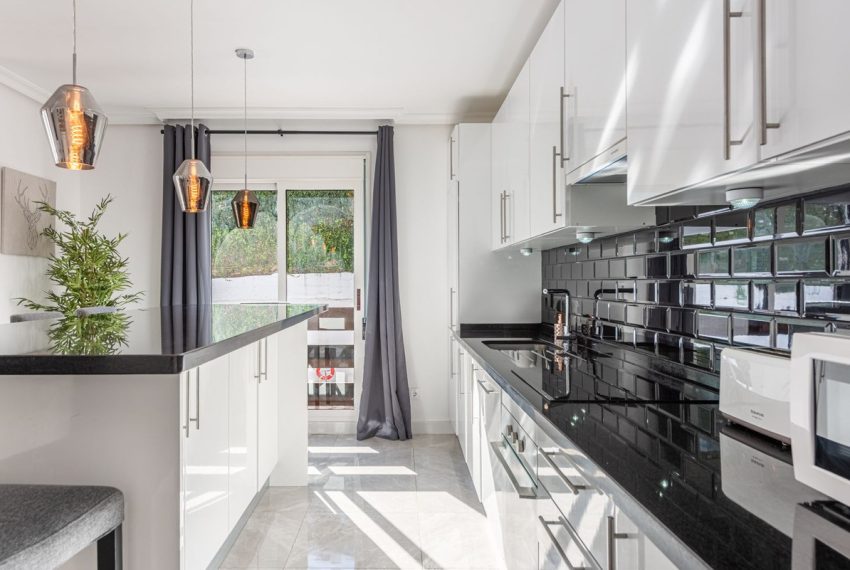 R5226427-Apartment-For-Sale-Nueva-Andalucia-Middle-Floor-Apartment-3-Beds-118-Built-6