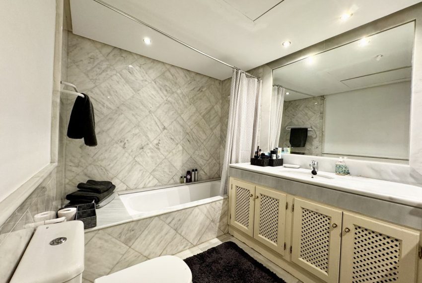 R5227804-Apartment-For-Sale-La-Mairena-Penthouse-2-Beds-110-Built-17