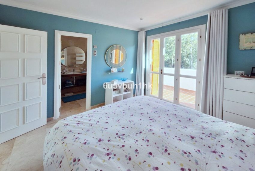 R5228146-Apartment-For-Sale-Nueva-Andalucia-Penthouse-1-Beds-106-Built-10