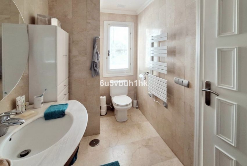 R5228146-Apartment-For-Sale-Nueva-Andalucia-Penthouse-1-Beds-106-Built-11