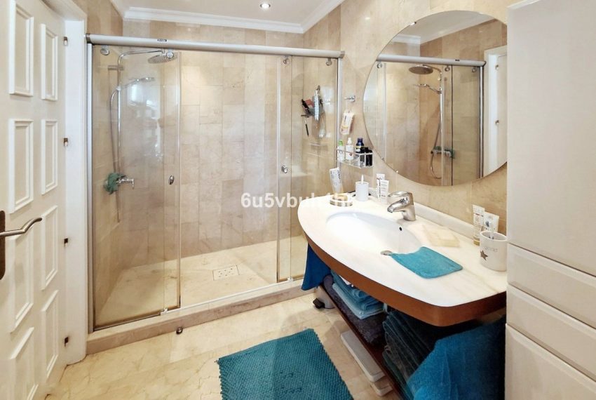 R5228146-Apartment-For-Sale-Nueva-Andalucia-Penthouse-1-Beds-106-Built-12