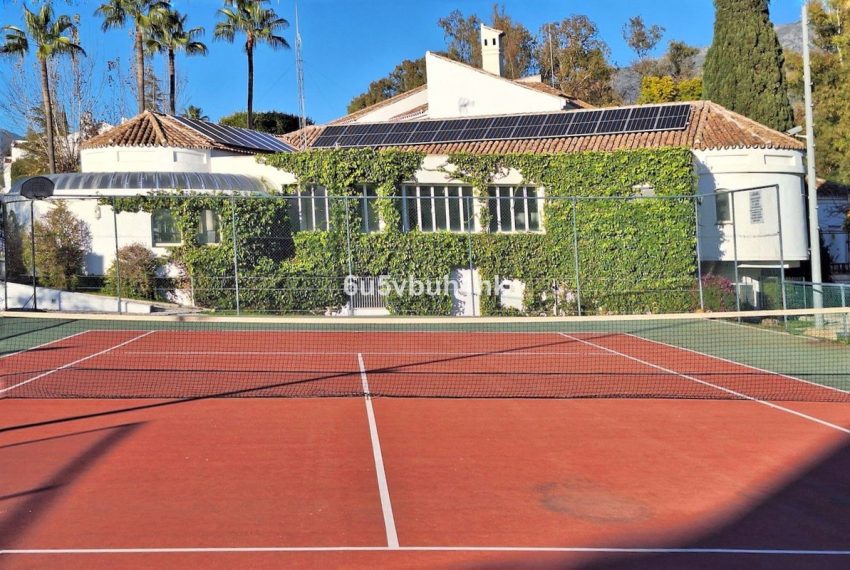 R5228146-Apartment-For-Sale-Nueva-Andalucia-Penthouse-1-Beds-106-Built-15