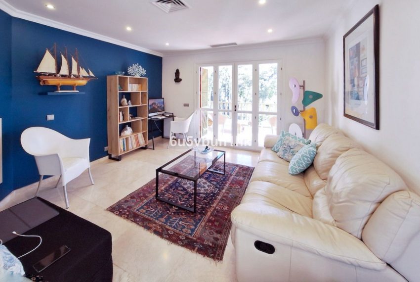 R5228146-Apartment-For-Sale-Nueva-Andalucia-Penthouse-1-Beds-106-Built-5