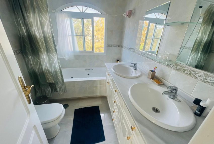 R5229388-Apartment-For-Sale-Estepona-Penthouse-2-Beds-117-Built-15