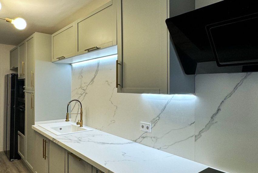 R5230198-Apartment-For-Sale-Benahavis-Duplex-5-Beds-235-Built-13