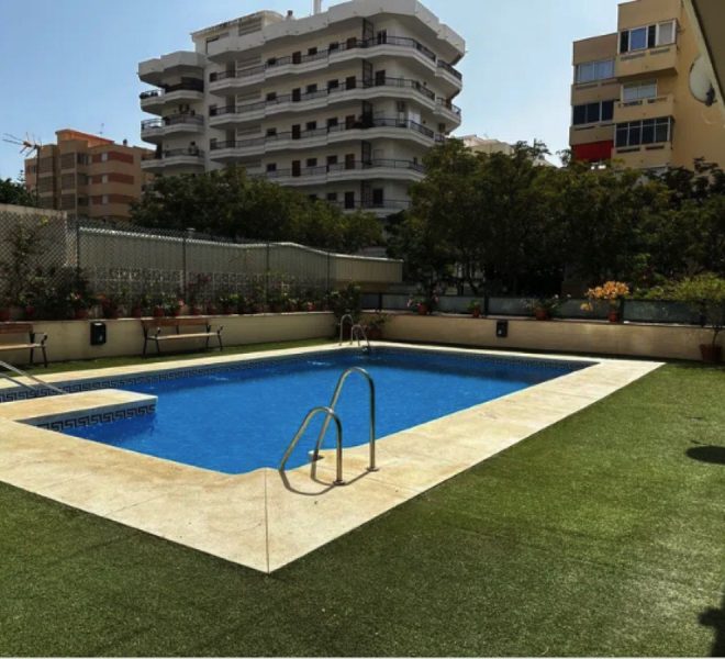 R5232094-Image 1-Middle Floor Apartment - 3 Beds - 101 Built